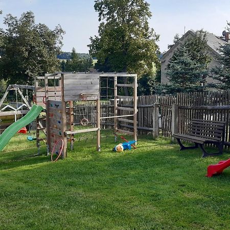 Ferienwohnung Reissmann Heinsdorfergrund Bagian luar foto