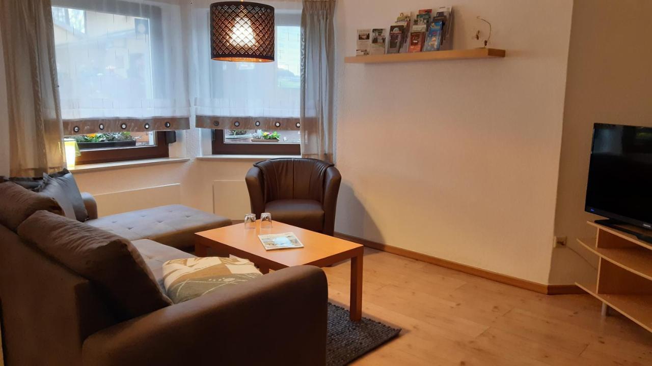 Ferienwohnung Reissmann Heinsdorfergrund Bagian luar foto