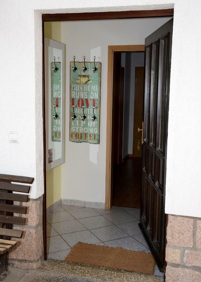 Ferienwohnung Reissmann Heinsdorfergrund Bagian luar foto
