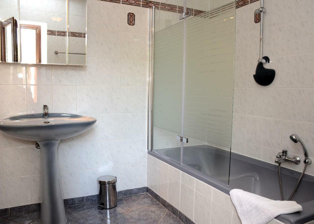 Ferienwohnung Reissmann Heinsdorfergrund Bagian luar foto