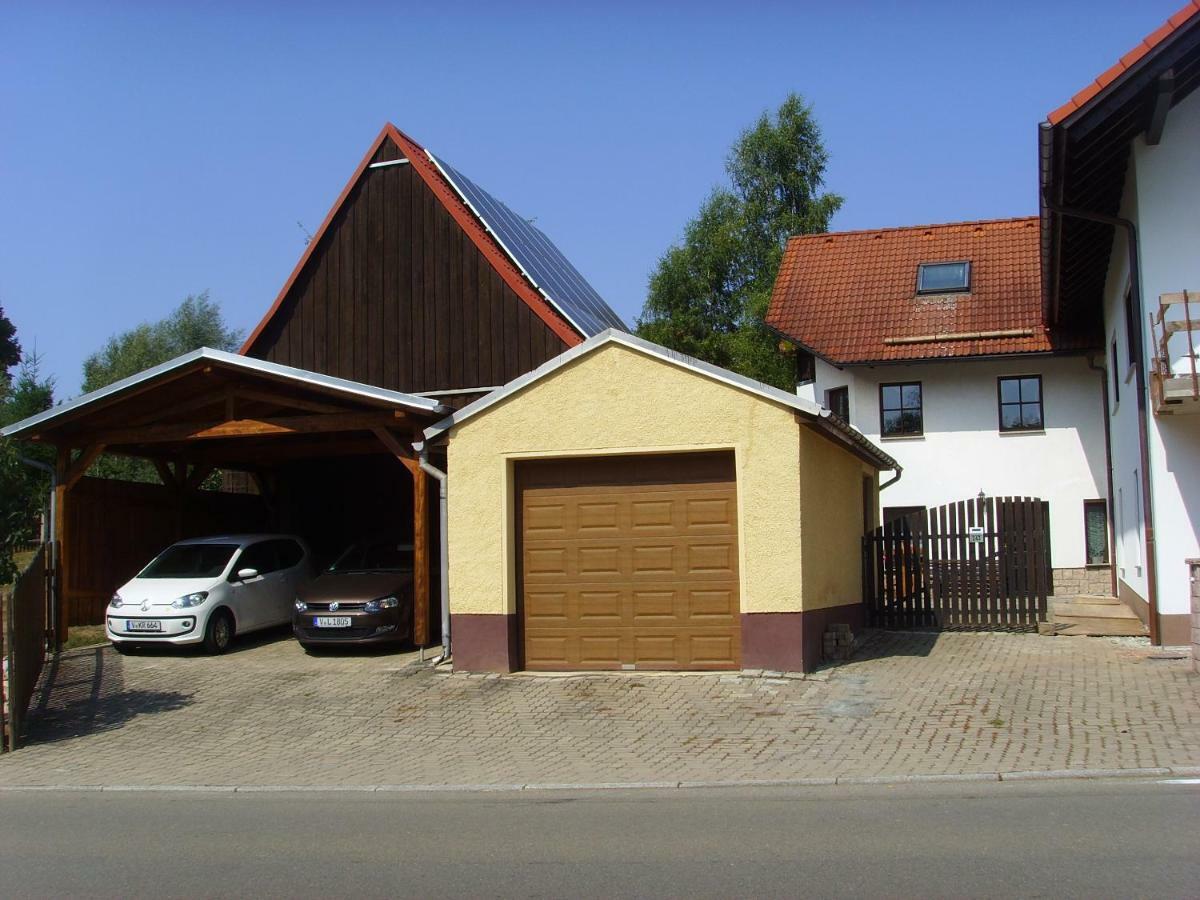 Ferienwohnung Reissmann Heinsdorfergrund Bagian luar foto
