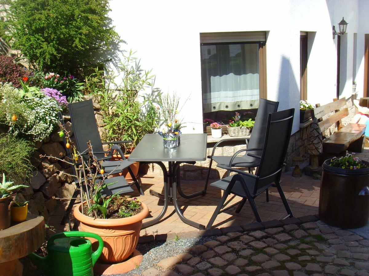 Ferienwohnung Reissmann Heinsdorfergrund Bagian luar foto